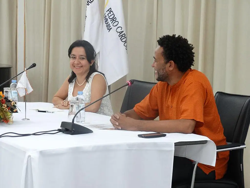 Praia, lançamento livro batuku